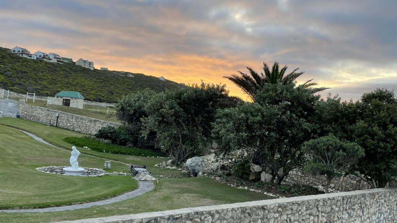 Cliff Haven Hotel Struisbaai Eksteriør billede